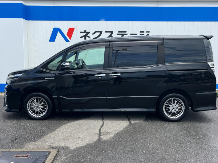 2019 Toyota Voxy DAA-ZWR80W (UW-69f022433ea34)[20]
