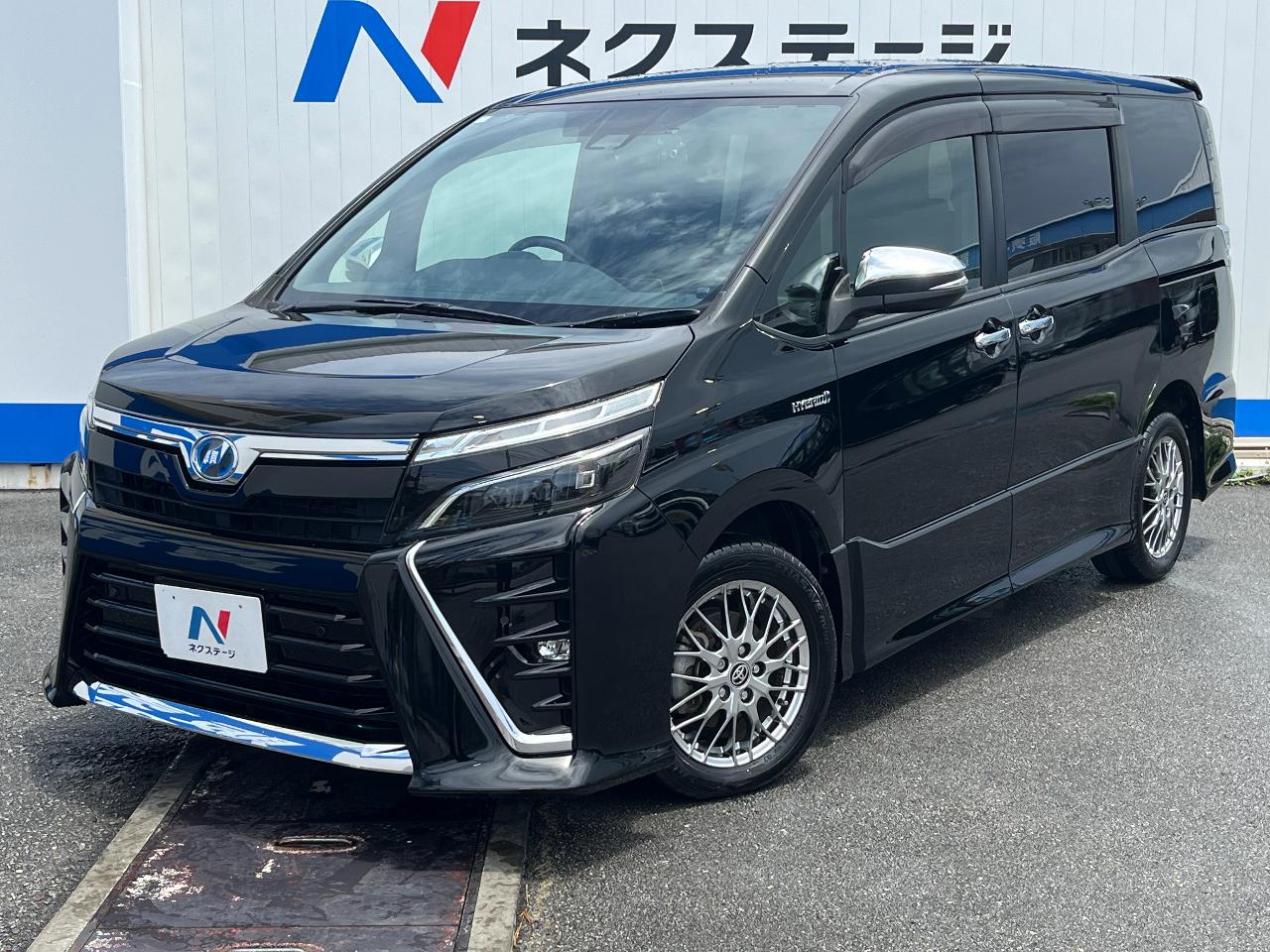 2019 Toyota Voxy DAA-ZWR80W