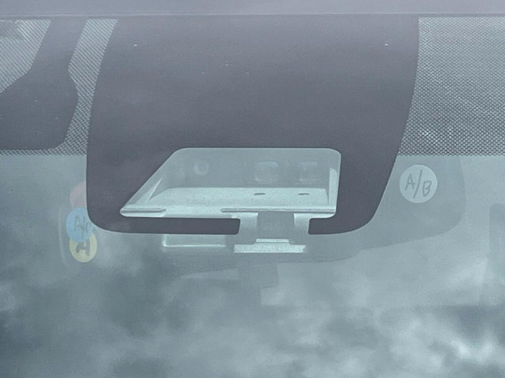 2019 Toyota Voxy DAA-ZWR80W (UW-69f022433ea34)[5]