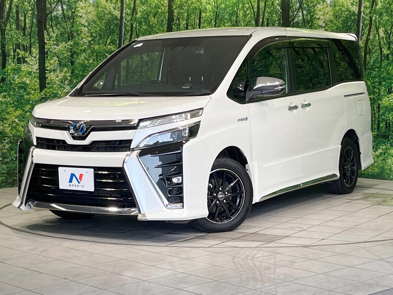 2019 Toyota Voxy DAA-ZWR80W