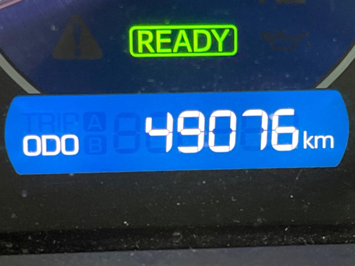 2019 Toyota Voxy DAA-ZWR80W (UW-69f022435c78d)[2]