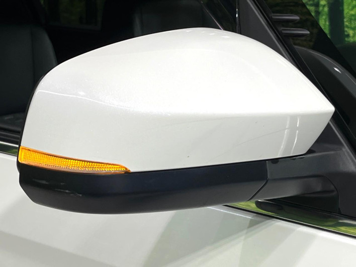 2022 Toyota Voxy 6AA-ZWR90W (UW-69f022439bd27)[18]