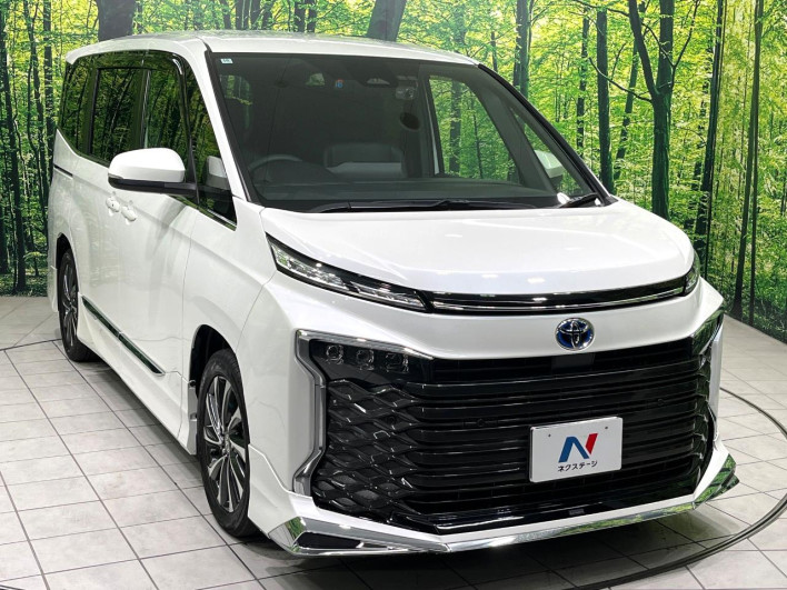 2022 Toyota Voxy 6AA-ZWR90W (UW-69f022439bd27)[14]
