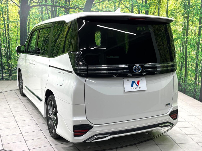 2022 Toyota Voxy 6AA-ZWR90W (UW-69f022439bd27)[10]