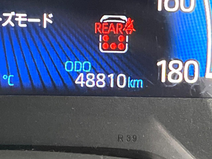 2022 Toyota Voxy 6AA-ZWR90W (UW-69f022439bd27)[2]