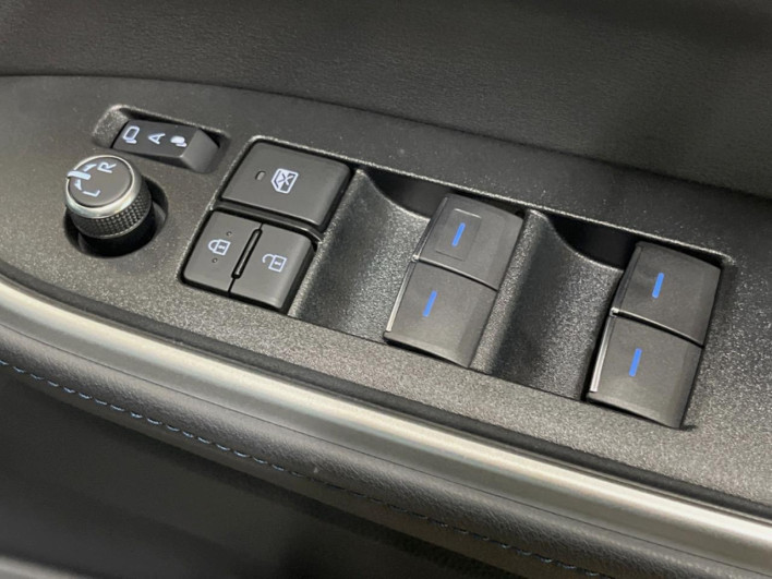 2023 Toyota Voxy 6AA-ZWR90W (UW-69f0224524ca1)[19]