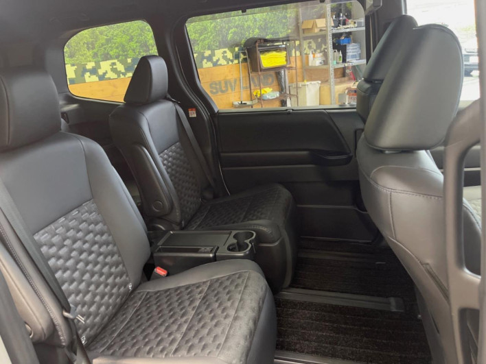 2023 Toyota Voxy 6AA-ZWR90W (UW-69f0224524ca1)[21]