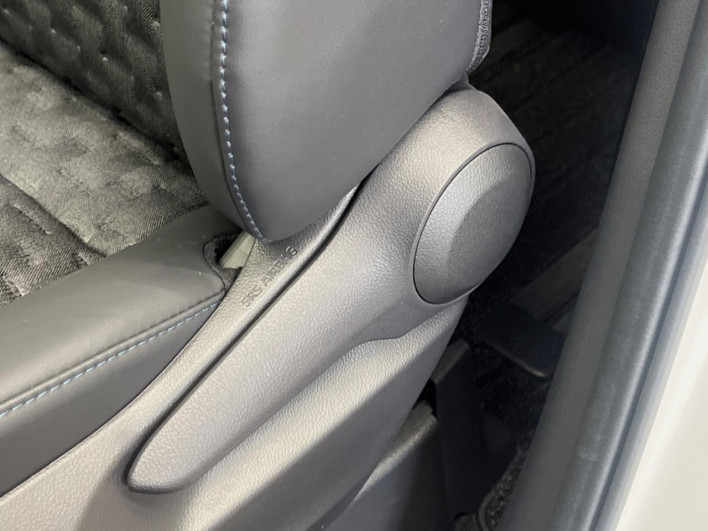 2023 Toyota Voxy 6AA-ZWR90W (UW-69f0224524ca1)[4]