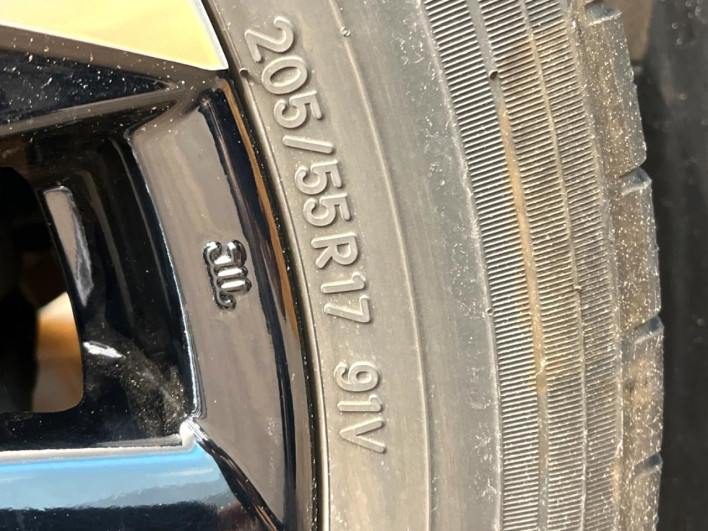 2023 Toyota Noah 6AA-ZWR90W (UW-69f0224578061)[14]