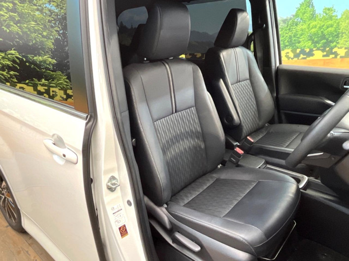 2023 Toyota Noah 6AA-ZWR90W (UW-69f0224578061)[22]