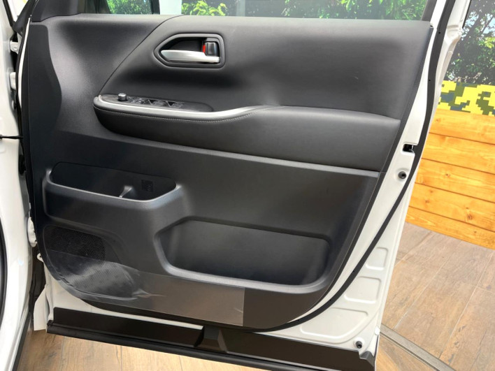 2023 Toyota Noah 6AA-ZWR90W (UW-69f0224578061)[18]