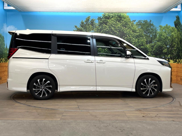2023 Toyota Noah 6AA-ZWR90W (UW-69f0224578061)[8]