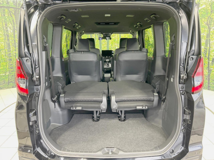 2023 Toyota Noah 6AA-ZWR90W (UW-69f0224599c1f)[15]