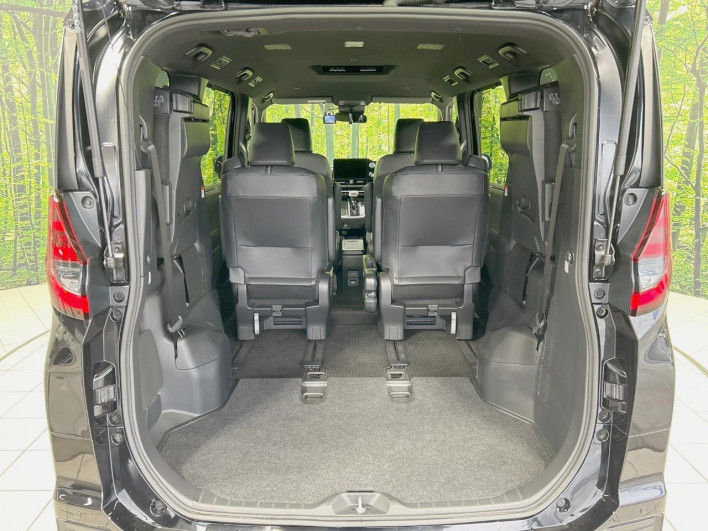 2023 Toyota Noah 6AA-ZWR90W (UW-69f0224599c1f)[13]