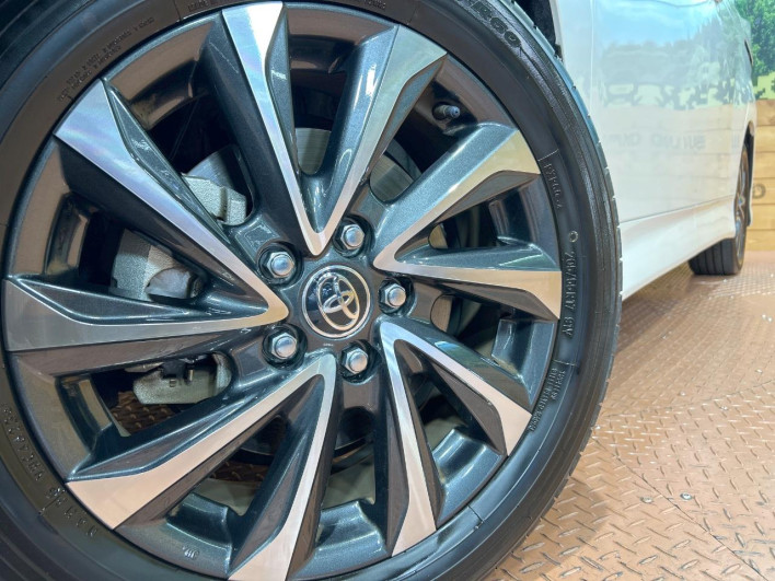 2023 Toyota Voxy 6AA-ZWR90W (UW-69f02245b2b4f)[7]