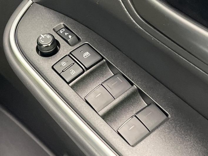 2024 Toyota Voxy 6AA-ZWR90W (UW-69f02246d7fcf)[26]