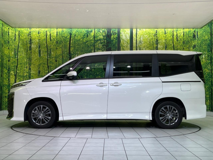 2024 Toyota Voxy 6AA-ZWR90W (UW-69f02246d7fcf)[12]