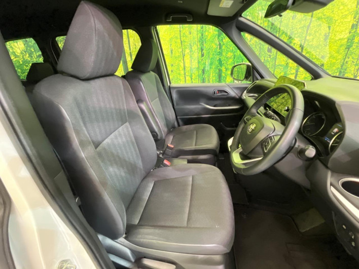 2024 Toyota Voxy 6AA-ZWR90W (UW-69f02246d7fcf)[25]