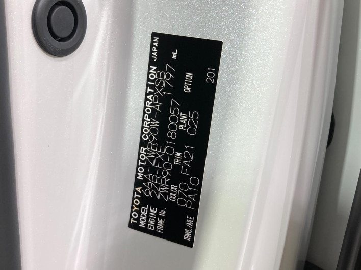 2024 Toyota Noah 6AA-ZWR90W (UW-69f022475db08)[1]