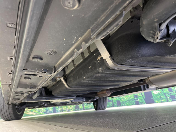 2024 Toyota Voxy 6AA-ZWR90W (UW-69f02247dc4e5)[25]