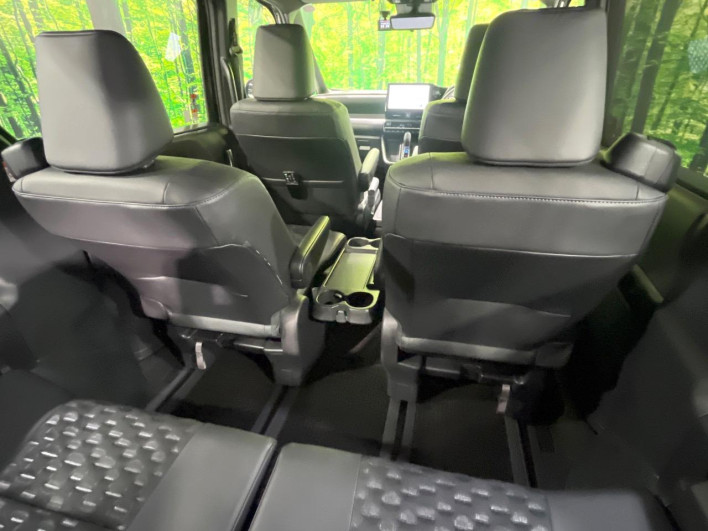 2024 Toyota Voxy 6AA-ZWR90W (UW-69f02247e7177)[13]
