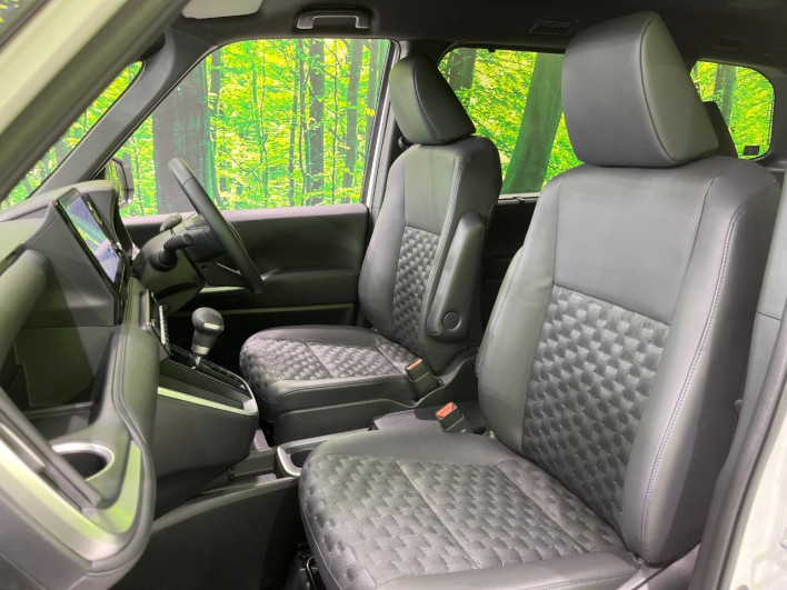 2025 Toyota Voxy 6AA-ZWR90W (UW-69f02248e099e)[5]