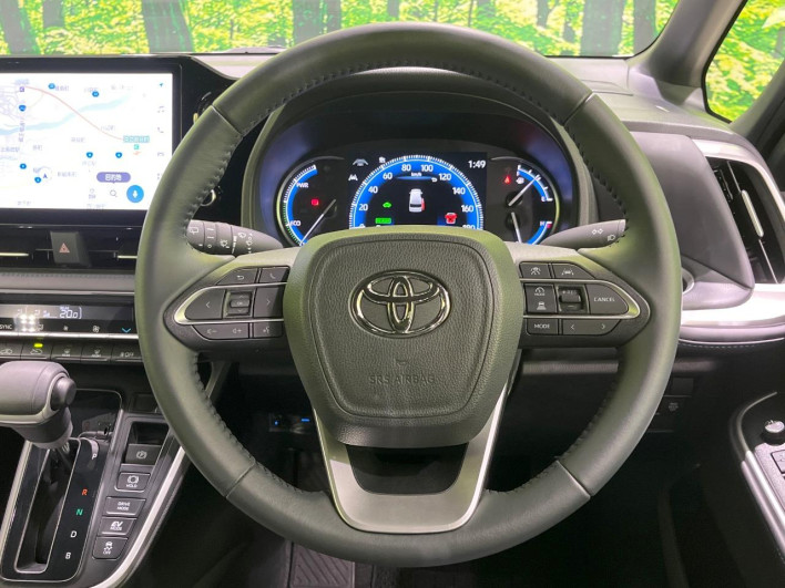 2025 Toyota Voxy 6AA-ZWR90W (UW-69f02248e099e)[28]