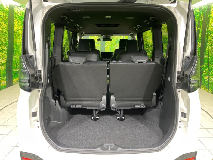 2025 Toyota Voxy 6AA-ZWR90W (UW-69f02248e099e)[17]