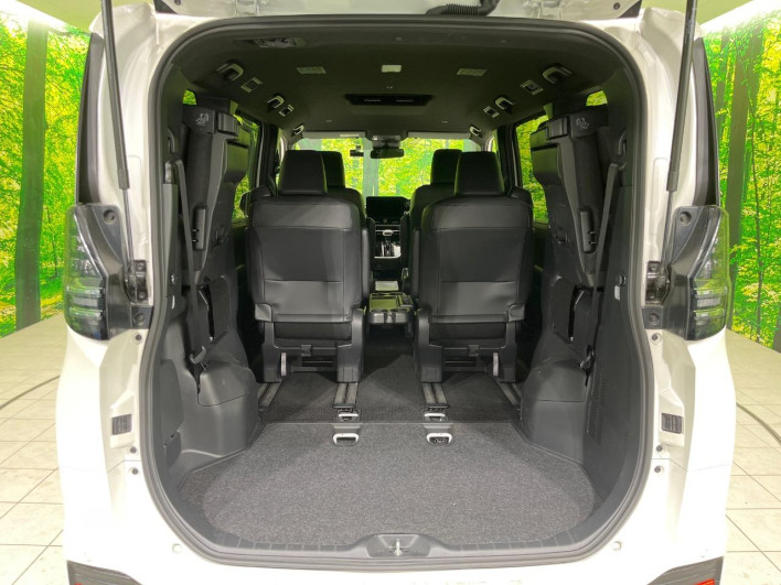 2025 Toyota Voxy 6AA-ZWR90W (UW-69f02248e099e)[18]