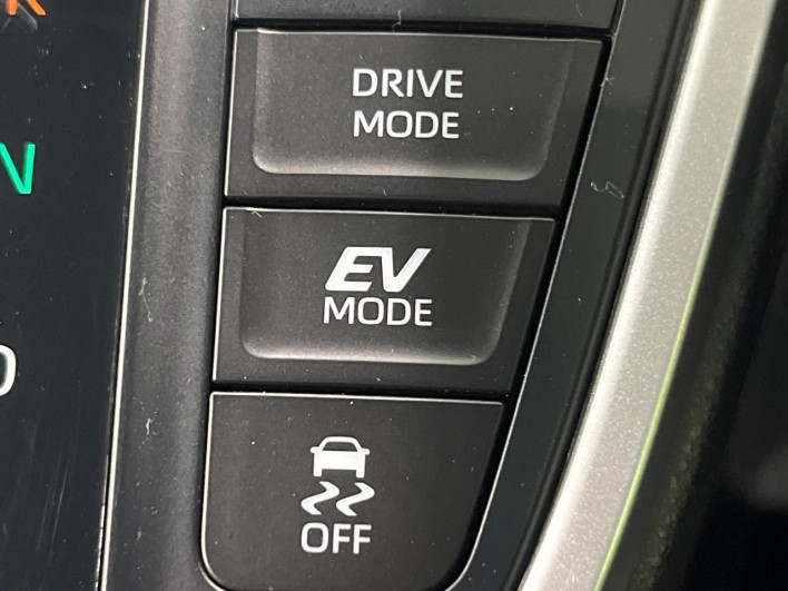 2025 Toyota Voxy 6AA-ZWR90W (UW-69f0224961053)[18]