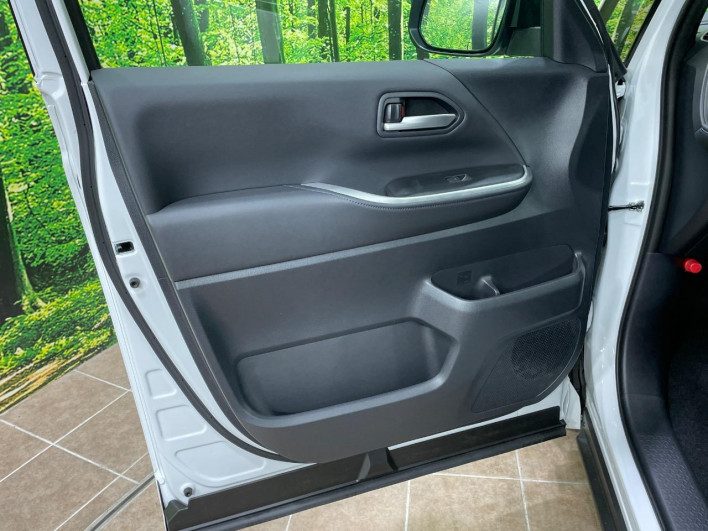 2026 Toyota Voxy 6AA-ZWR90W (UW-69f02249e67e2)[22]