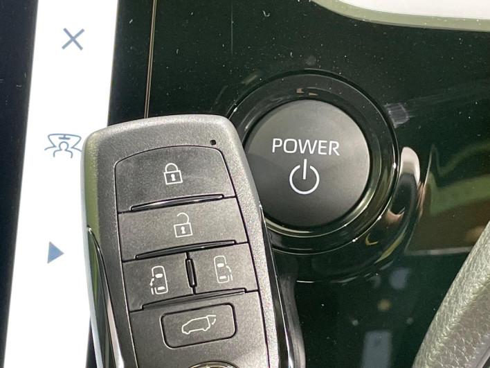 2026 Toyota Voxy 6AA-ZWR90W (UW-69f02249e67e2)[18]