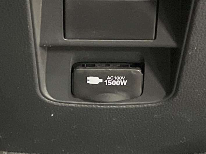 2026 Toyota Voxy 6AA-ZWR90W (UW-69f0224a046da)[17]