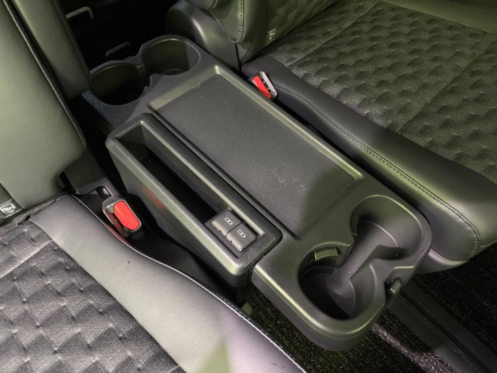 2024 Toyota Voxy 6AA-ZWR95W (UW-69f0224ad6d62)[23]