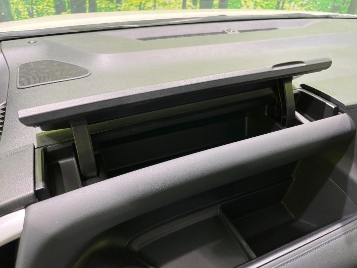 2024 Toyota Voxy 6AA-ZWR95W (UW-69f0224ad6d62)[28]