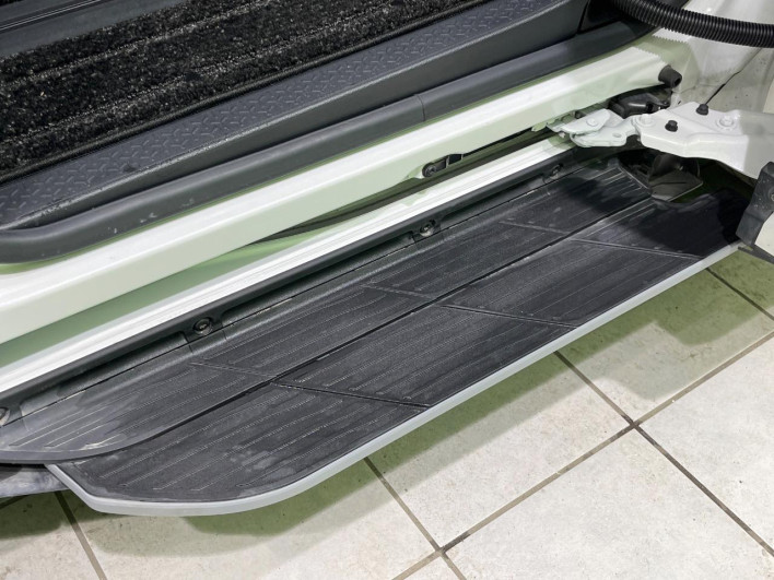 2024 Toyota Voxy 6AA-ZWR95W (UW-69f0224ad6d62)[10]