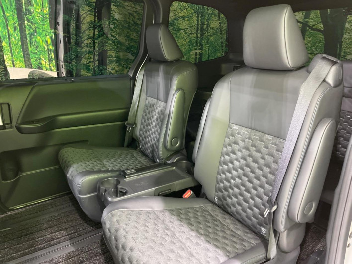 2024 Toyota Voxy 6AA-ZWR95W (UW-69f0224ad6d62)[9]