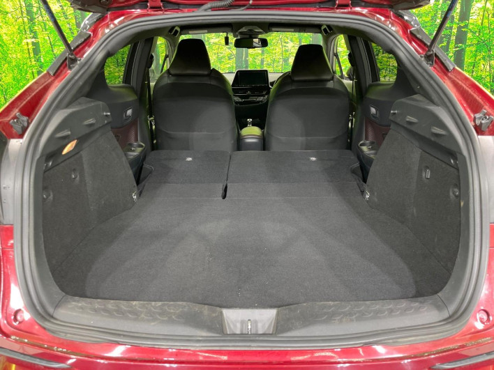 2018 Toyota C-HR DAA-ZYX10 (UW-69f0224b1fd1f)[18]