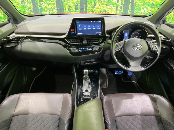 2018 Toyota C-HR DAA-ZYX10 (UW-69f0224b1fd1f)[23]