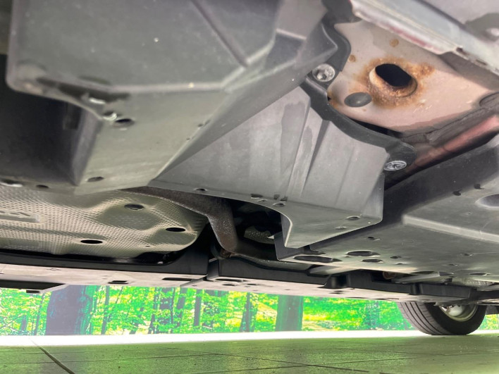 2018 Toyota C-HR DAA-ZYX10 (UW-69f0224b1fd1f)[16]