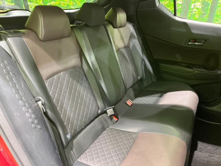 2018 Toyota C-HR DAA-ZYX10 (UW-69f0224b1fd1f)[5]