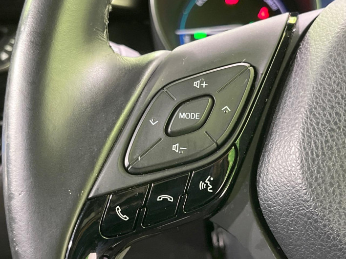 2018 Toyota C-HR DAA-ZYX10 (UW-69f0224b1fd1f)[28]