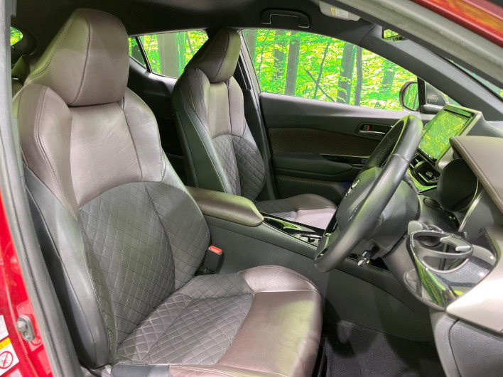 2018 Toyota C-HR DAA-ZYX10 (UW-69f0224b1fd1f)[4]