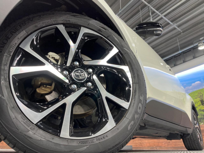 2019 Toyota C-HR DAA-ZYX10 (UW-69f0224b9c962)[12]