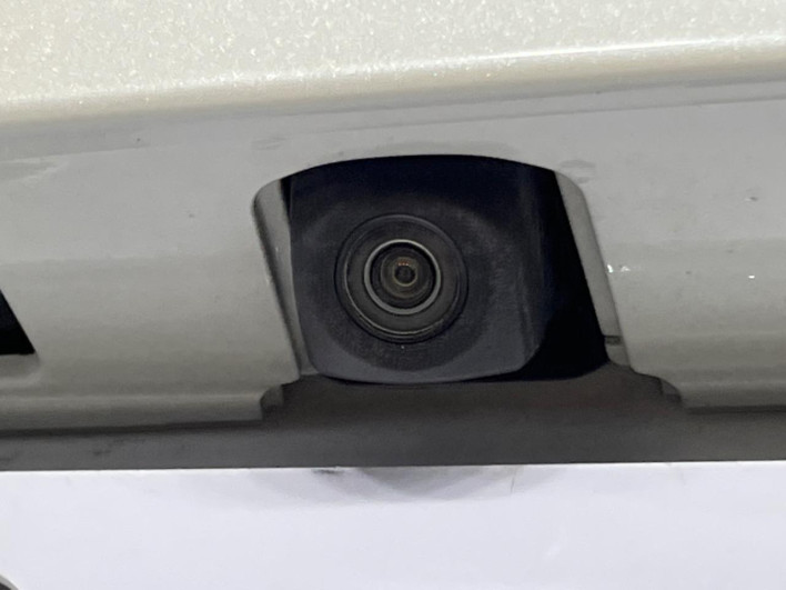 2019 Toyota C-HR DAA-ZYX10 (UW-69f0224b9c962)[28]