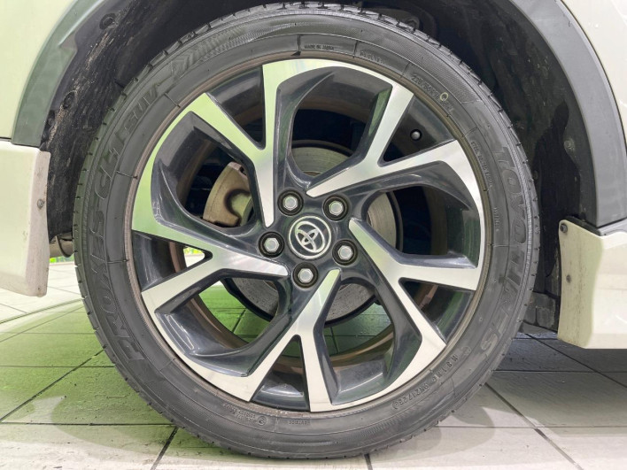 2019 Toyota C-HR DAA-ZYX10 (UW-69f0224bbb704)[17]