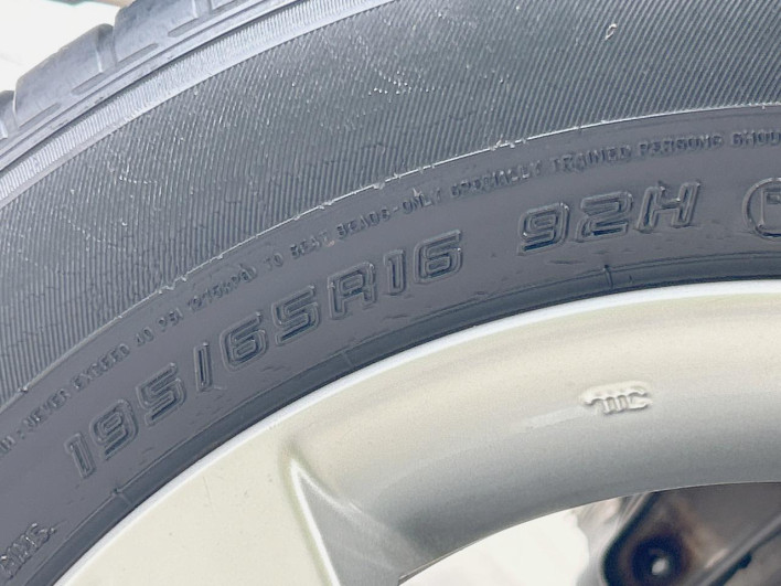 2019 Toyota Raize 5BA-A200A (UW-69f0665512953)[6]