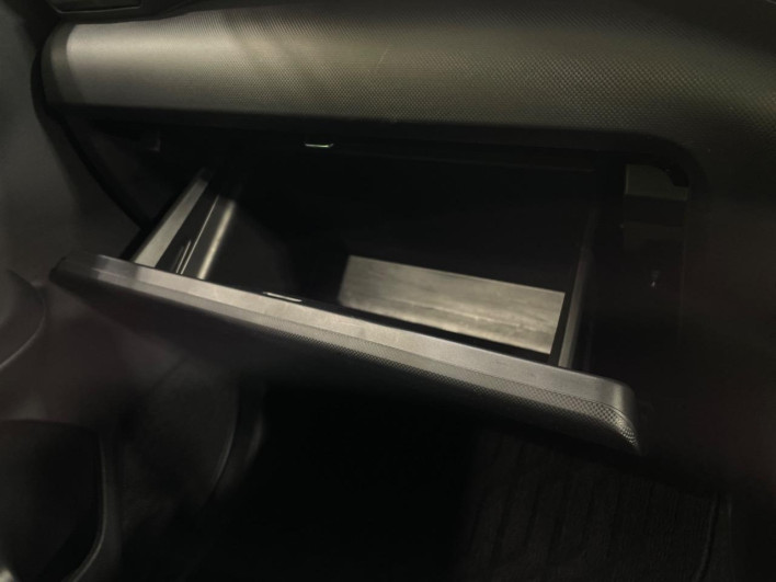 2019 Toyota Raize 5BA-A210A (UW-69f0665eac3ab)[18]