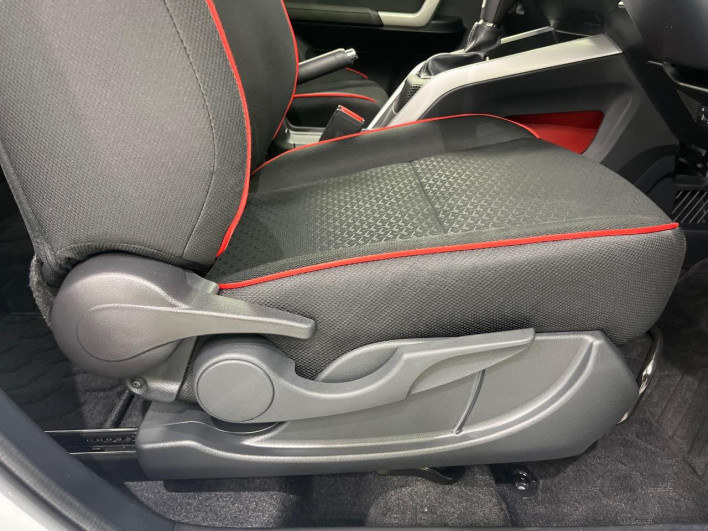 2020 Toyota Raize 5BA-A210A (UW-69f0665fc12cb)[29]