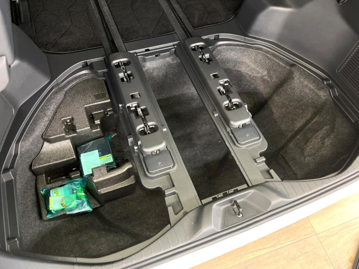 2023 Toyota Alphard Hybrid 6AA-AAHH40W (UW-69f0666053526)[19]